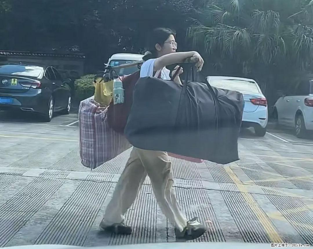 全网追的“扁担女孩”，找了一份暑假工，时薪12元 - 阜阳生活资讯 - 阜阳28生活网 fy.28life.net